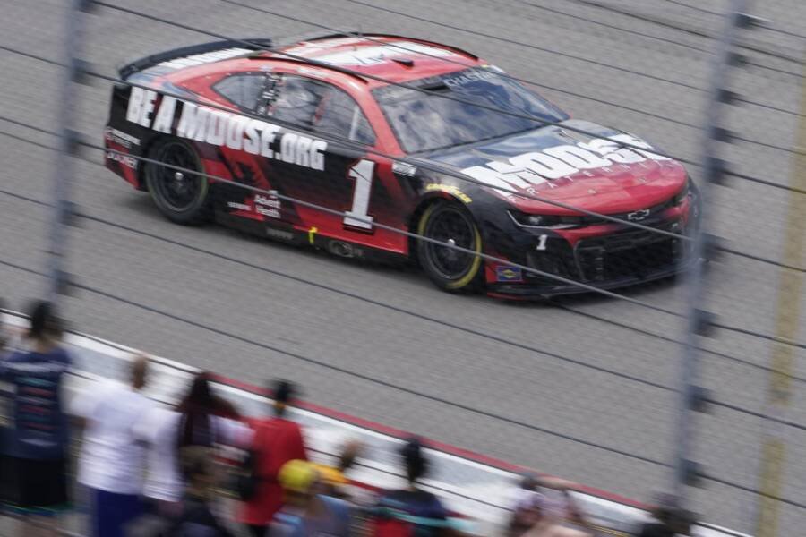 NASCAR, Ross Chastain ritrova il successo a Charlotte
