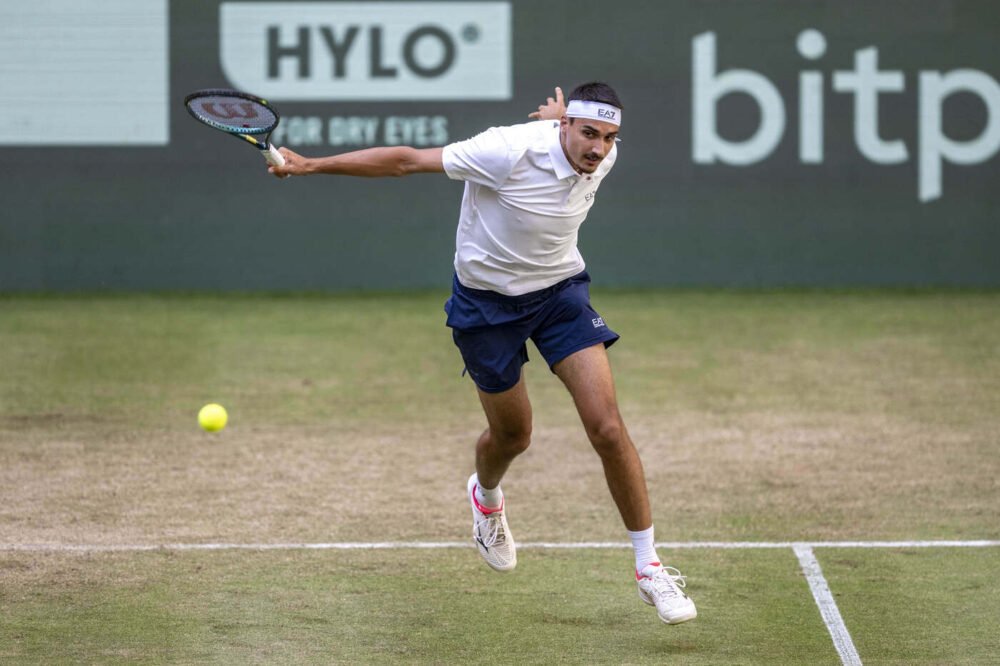Lorenzo Sonego avanti senza problemi a Eastbourne, Marozsan battuto all’esordio