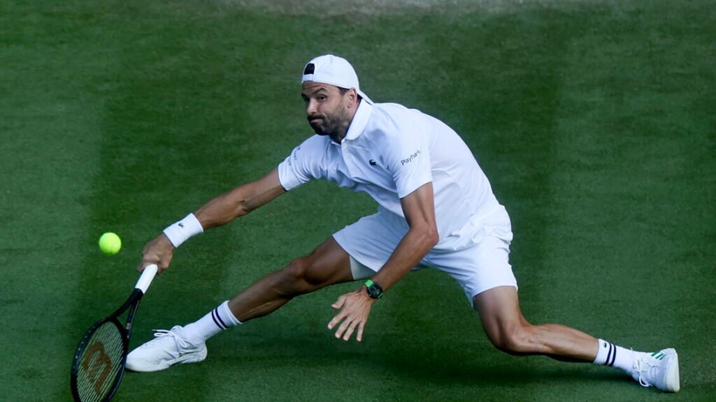 Tennis: Dimitrov ancora fermo, niente Us Open