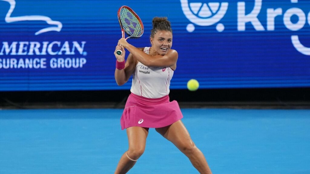 Tennis: Paolini inesauribile, batte Gauff ed è semifinale