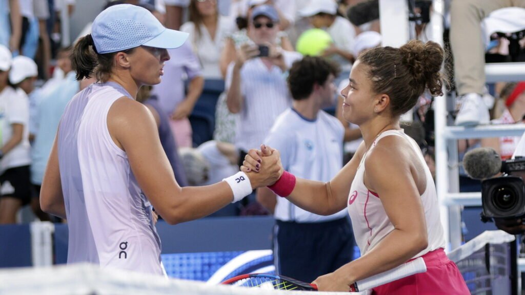 Tennis: classifica Wta, Swiatek supera Gauff, Paolini 8/a