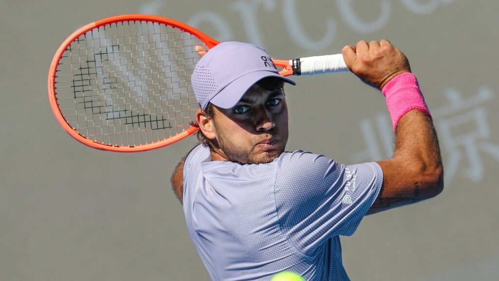 Tennis: Cobolli si qualifica per i quarti ad Almaty