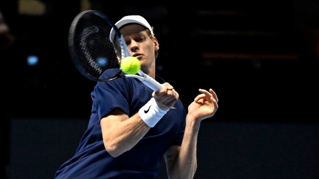 Tennis: Sinner batte Cobolli e va ai quarti a Vienna