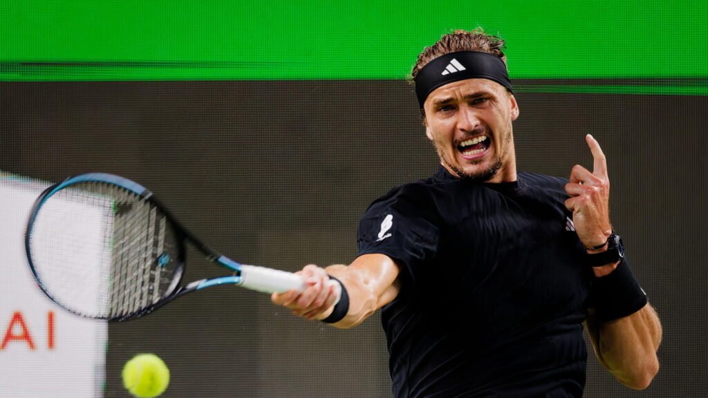 Tennis: Zverev qualificato per le Finals di Torino