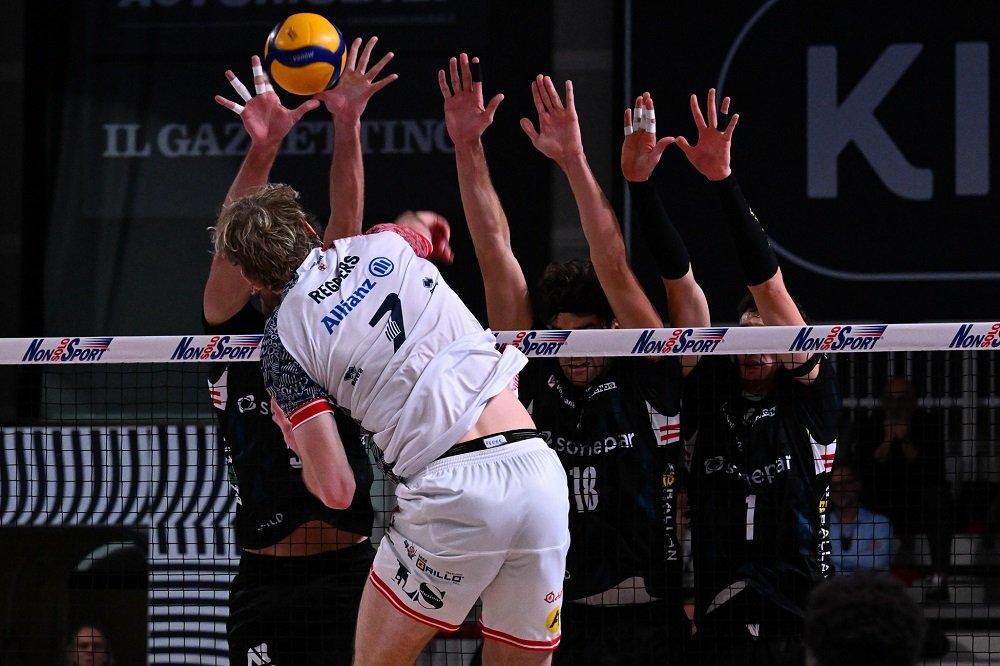 Volley, Milano espugna Cisterna e conquista la quarta vittoria di fila in SuperLega