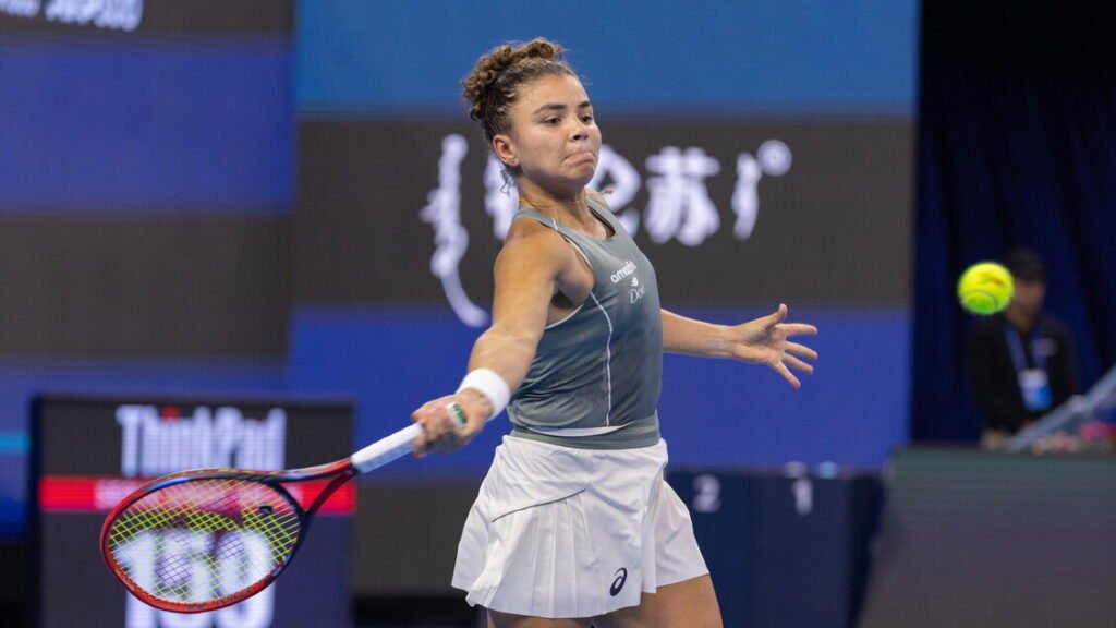 Tennis: Paolini perde in United Cup, Italia-Svizzera 0-1