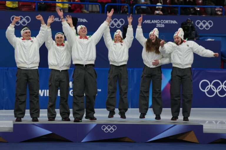 un-oro,-un-bronzo-e-un-legno:-l’italia-da-una-svolta-nella-giornata-storta-di-goggia-e-giacomel