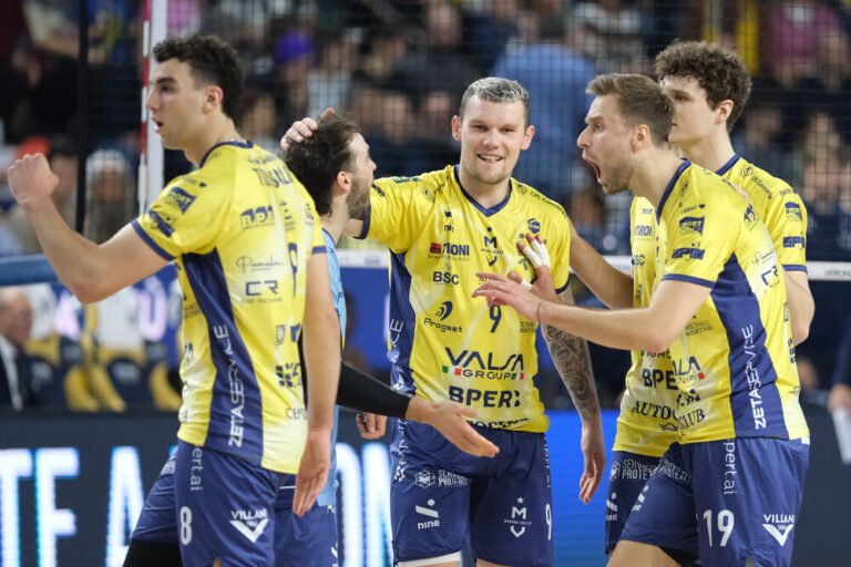 volley,-modena-espugna-civitanova.-monza-ipoteca-i-playoff-scudetto-con-frascio-e-mosca