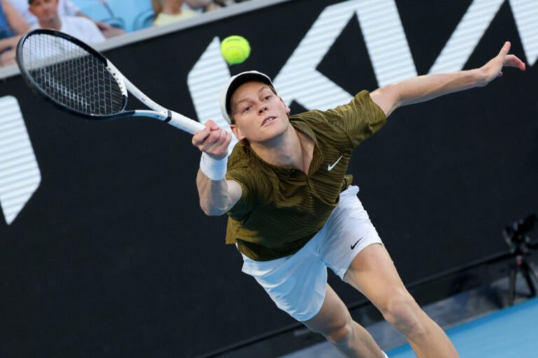jannik-sinner-torna-in-campo-dopo-gli-australian-open.-machac-ostacolo-impegnativo-a-doha