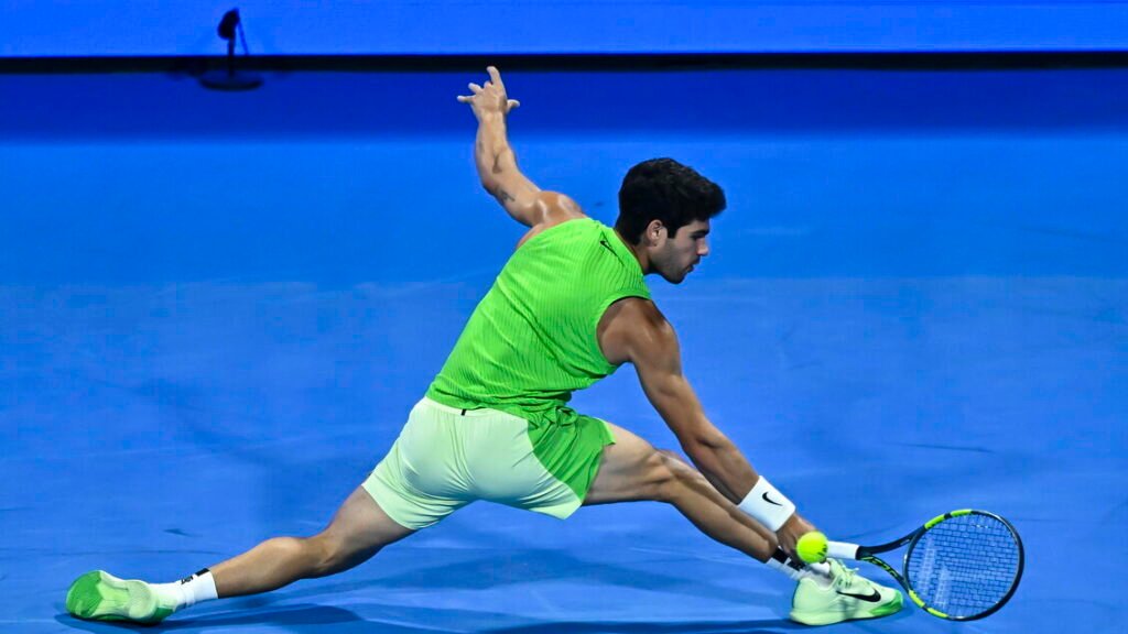 Tennis: Atp Doha, Alcaraz fatica ma batte Khachanov, è in semifinale
