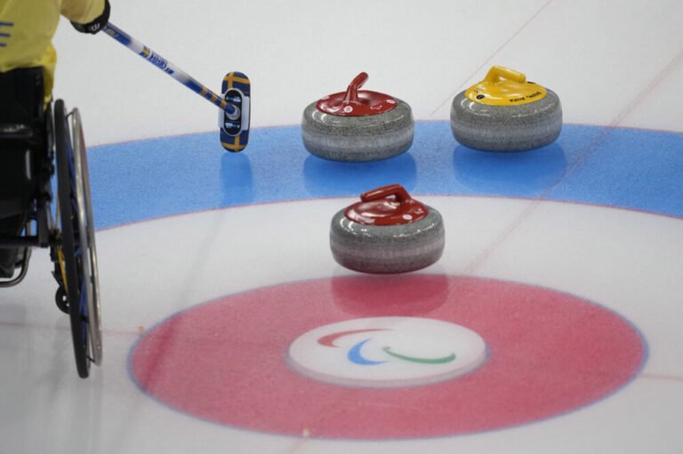 curling:-l’italia-lotta-fino-all’ultimo-alle-paralimpiadi,-ma-in-semifinale-va-la-corea-del-sud