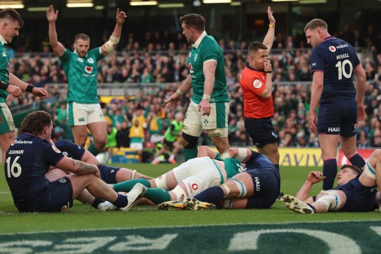 rugby,-sei-nazioni-2026:-l’irlanda-batte-la-scozia-e-ora-tifa-inghilterra