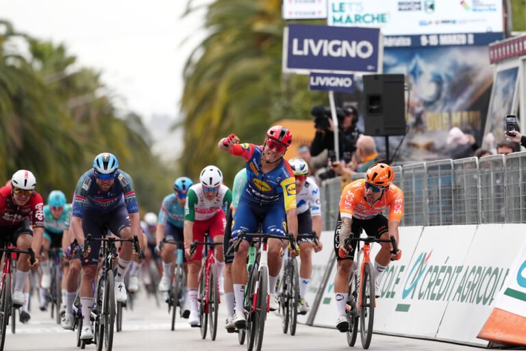 jonathan-milan-salta-la-milano-sanremo:-cos’e-successo-al-velocista-dopo-la-tirreno-adriatico