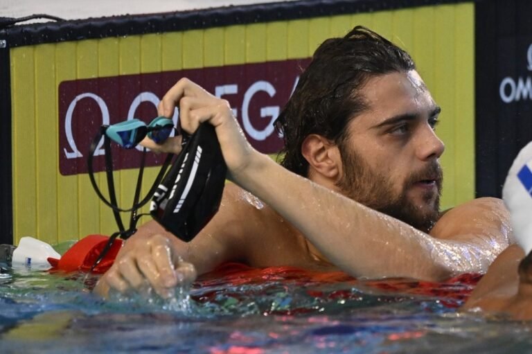 nuoto,-thomas-ceccon-secondo-nei-100-dorso-in-cina.-mcevoy-firma-il-record-del-mondo-nei-50-sl!