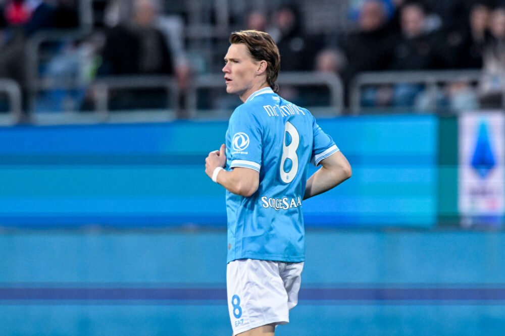 Serie A: Napoli vittorioso a Cagliari, Udinese con il blitz a Marassi contro il Genoa