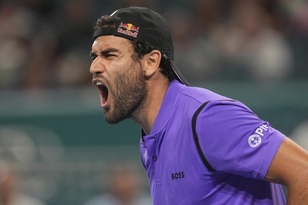Matteo Berrettini torna “The Hammer” e firma una splendida vittoria contro Bublik a Miami