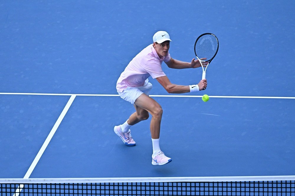 ATP Miami 2026: Sinner avanza in un giorno movimentato. Fuori Shelton e Rublev