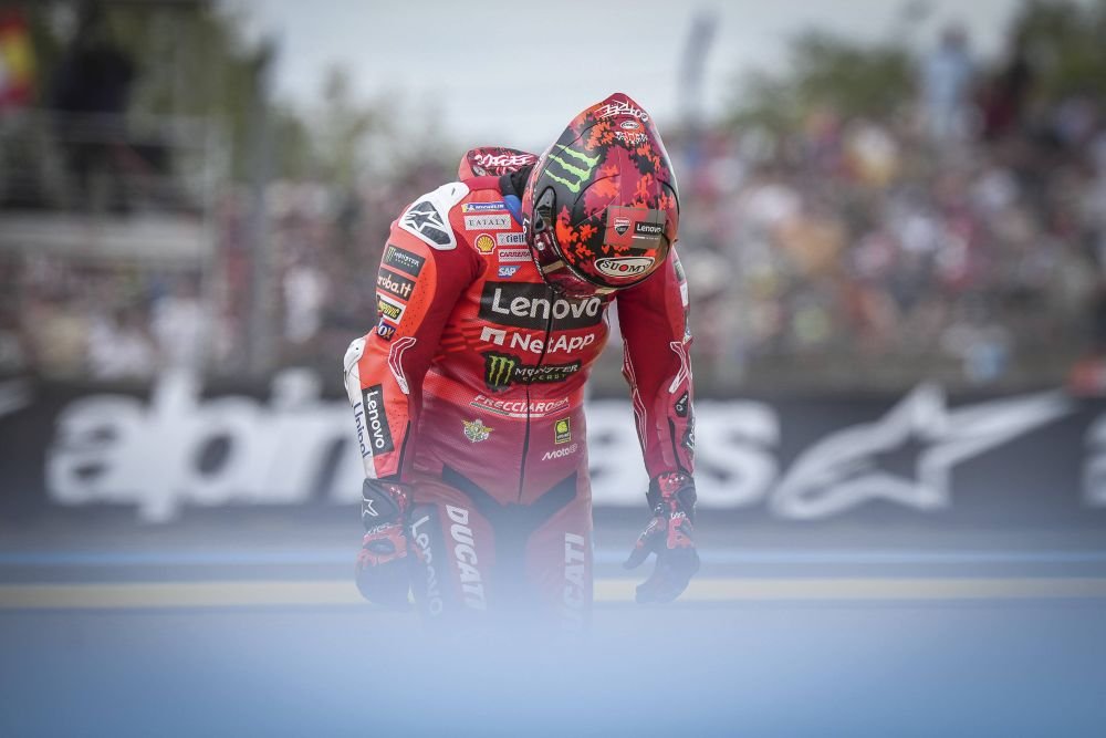 Francesco Bagnaia cade a Goiânia: altra domenica da dimenticare per il ducatista in MotoGP