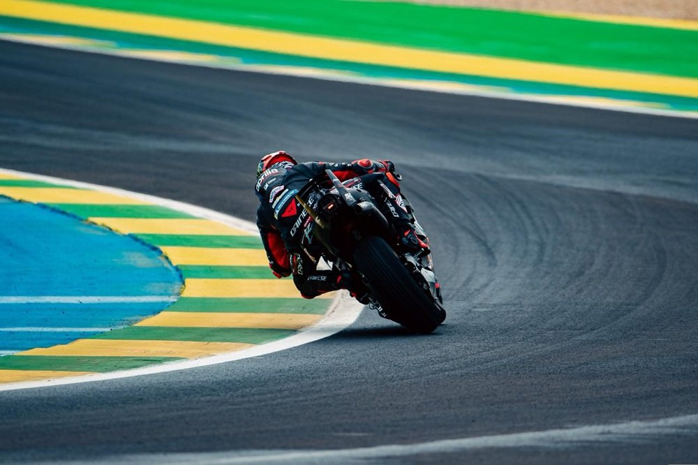 Goiana nel caos: asfalto che si sgretola e acqua in pista, lo shock dei piloti MotoGP