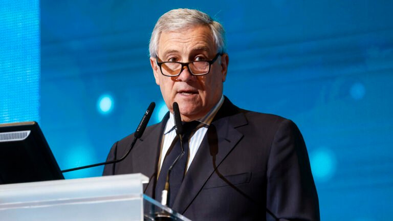 mondiali:-tajani-‘incrociamo-le-dita-per-la-nazionale-italiana’