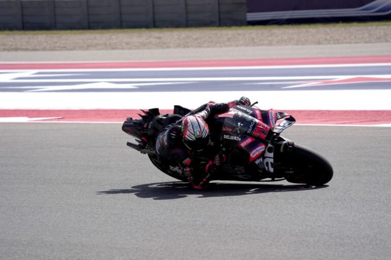 motogp:-miglior-tempo-per-bezzecchi-nel-warm-up,-bagnaia-non-incide