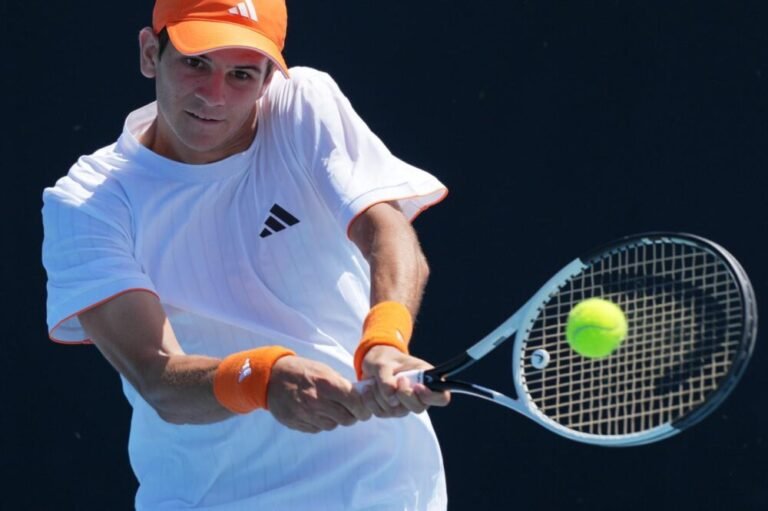 atp-marrakech-2026:-jodar-demolisce-carabelli-e-centra-la-prima-finale-della-carriera