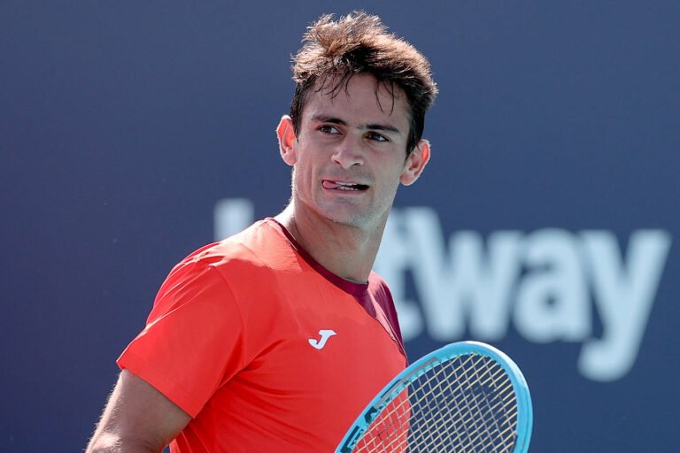 finalmente-mariano-navone:-l’argentino-vince-il-titolo-a-bucarest.-merida-lotta,-ma-cede