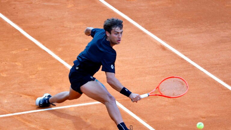 tennis:-vince-blockx-in-due-set,-cobolli-fuori-a-montecarlo